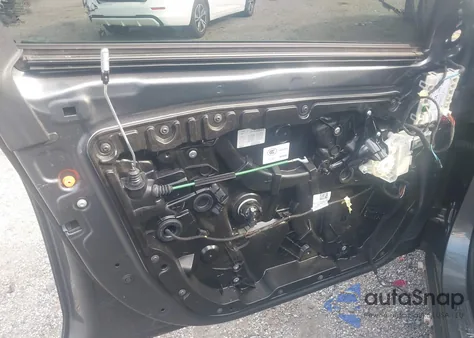 2017 Mercedes-Benz E 300 4Matic из США, поврежденный, VIN WDDZF4KB1HA155499